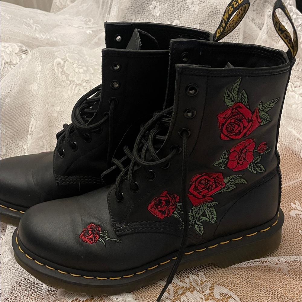 Dr. Martens 1460 Vonda Floral Leather Lace-Up Boots US 8